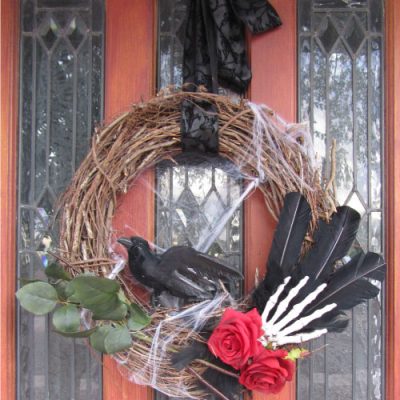 Holiday DIY – Addams Family Wreath