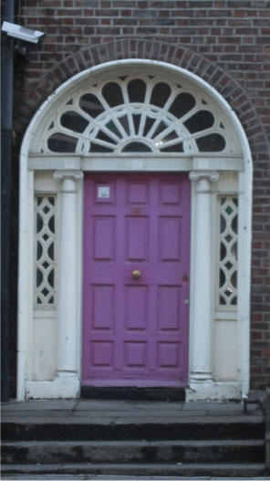 The-only-Purple-Door-I-Found-in-Dublin---FINDS-Blog
